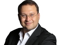 Констанин Бакшт